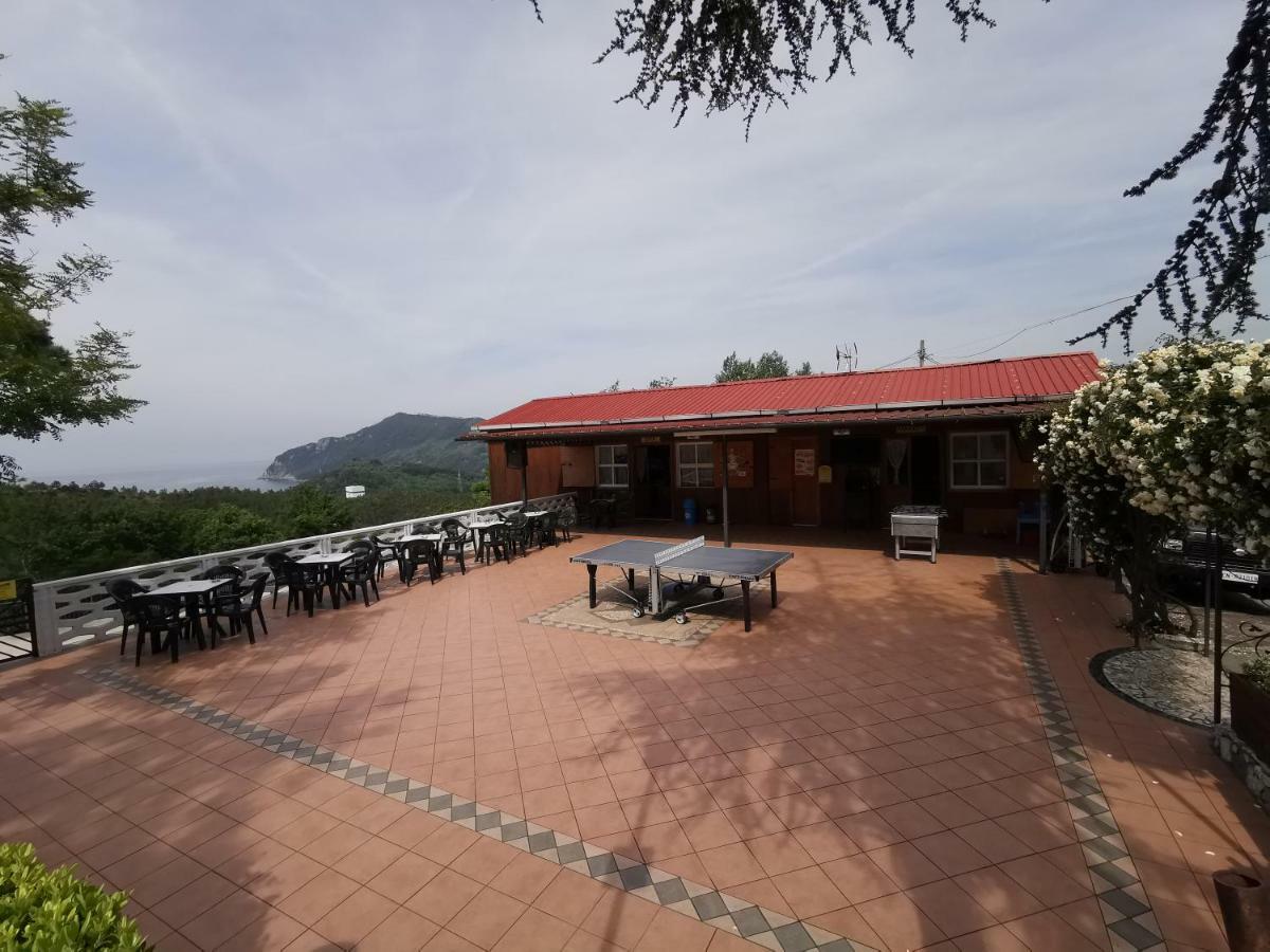 ססטרי לבאנטה Camping Mare Monti מראה חיצוני תמונה